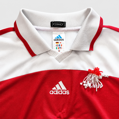 BAD BABE — Maillot de foot réinventé rouge et blanc