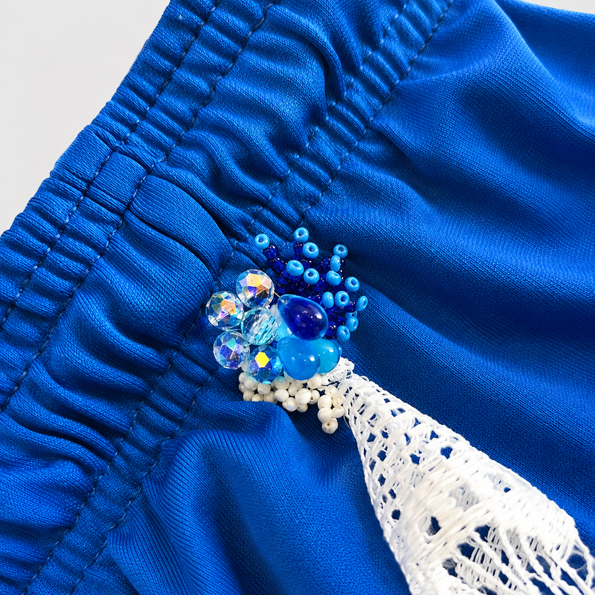 BOSS LADY — Short de football réinventé avec les rideaux de mamie