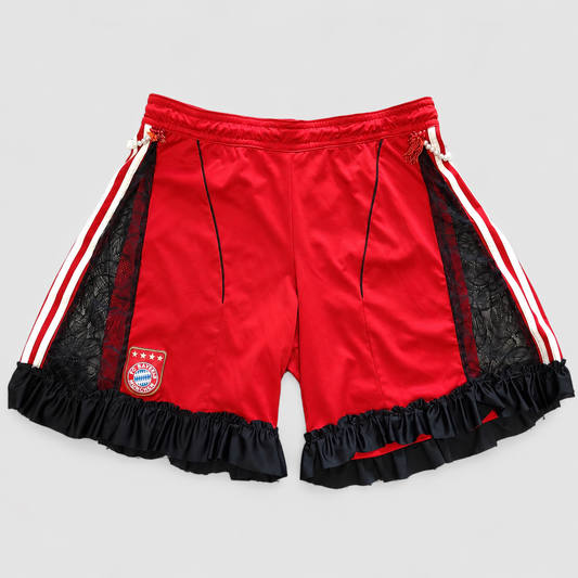BOSS LADY — Short de football réinventé du Bayern
