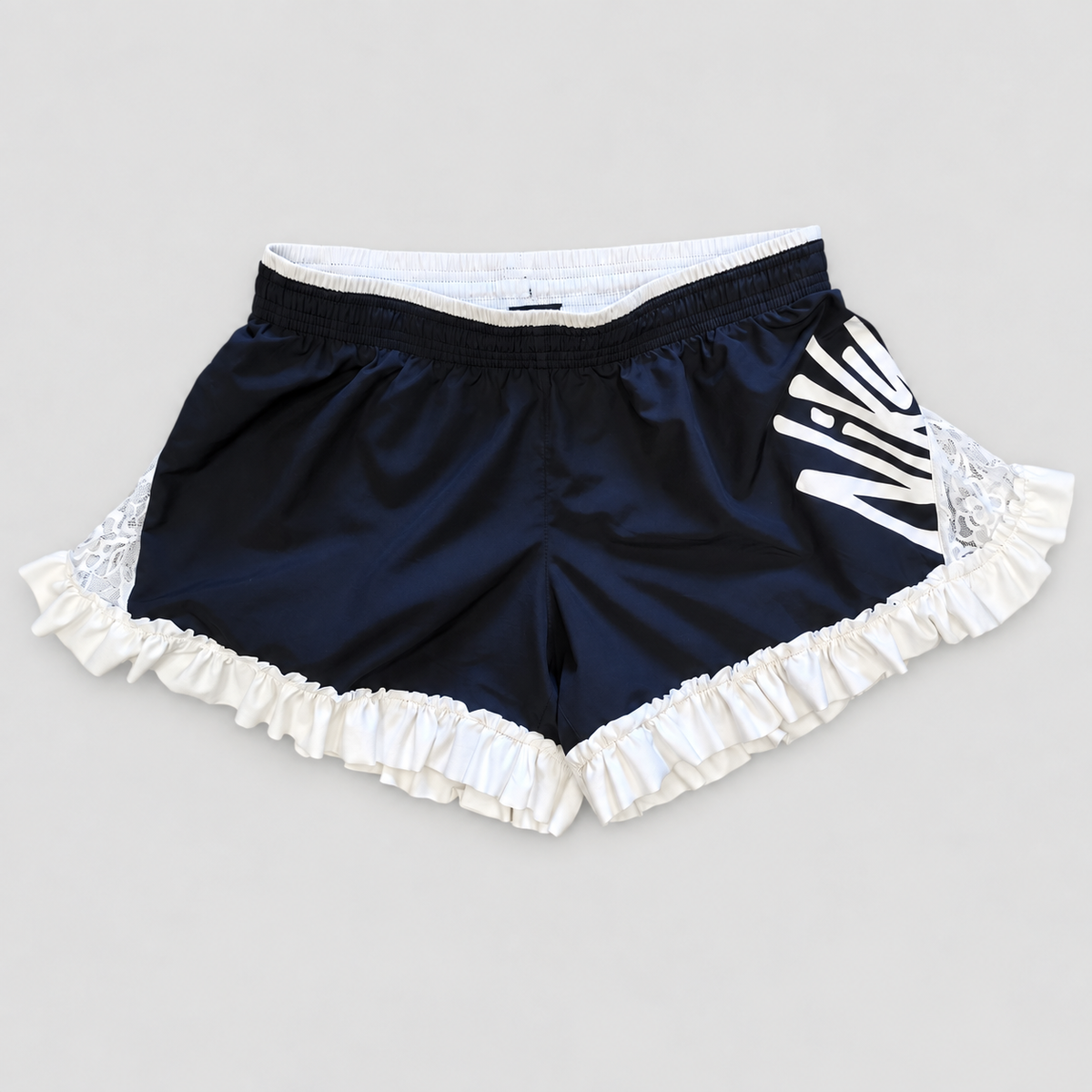 BOSS LADY — Peal runner